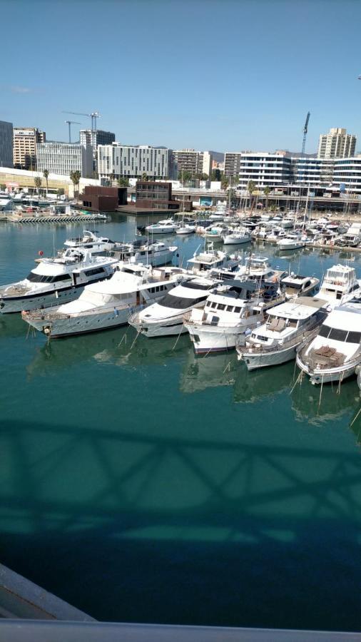 Barco Alojamiento Sant Adrià de Besòs Exterior foto